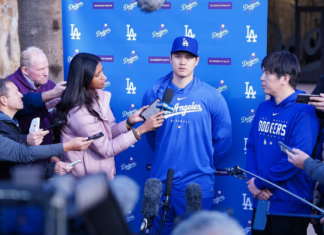 Dodgers Notes: Yoshinobu Yamamoto First Look, New Uniform Reactions, Ohtani Speaks